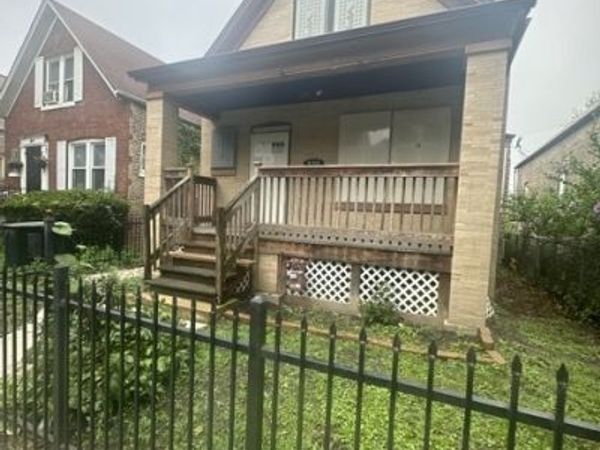 532 N Drake Avenue , Chicago, IL 60624