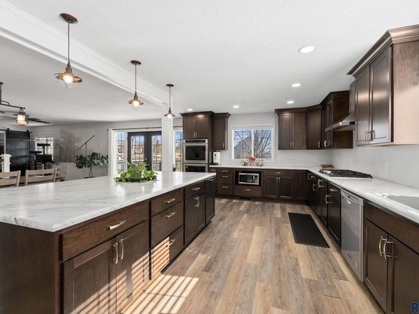 300 S Park Ave, Colton, SD 57018
