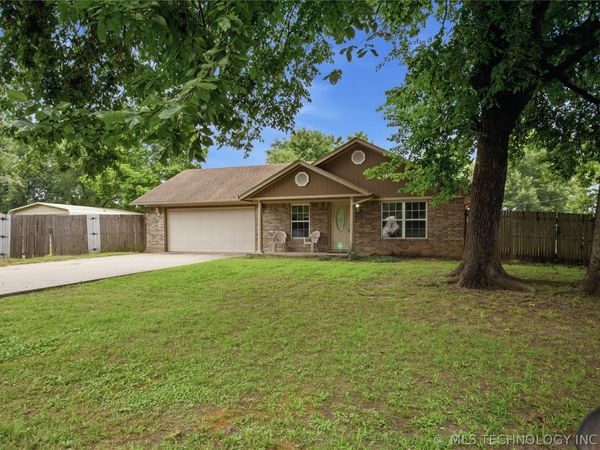 108 W Division Street, Oktaha, OK 74450
