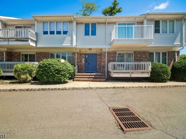 245 Main St Unit 2A, Millburn, NJ 07041