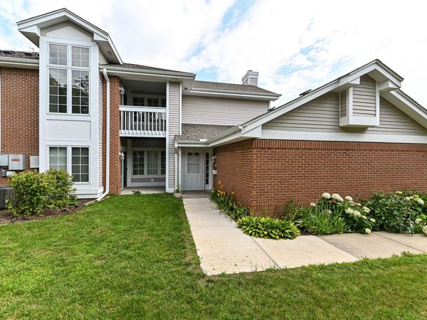 9111 Westlake Dr, Greendale, WI 53129