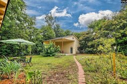 1300 Kinderway Avenue  photo 4
