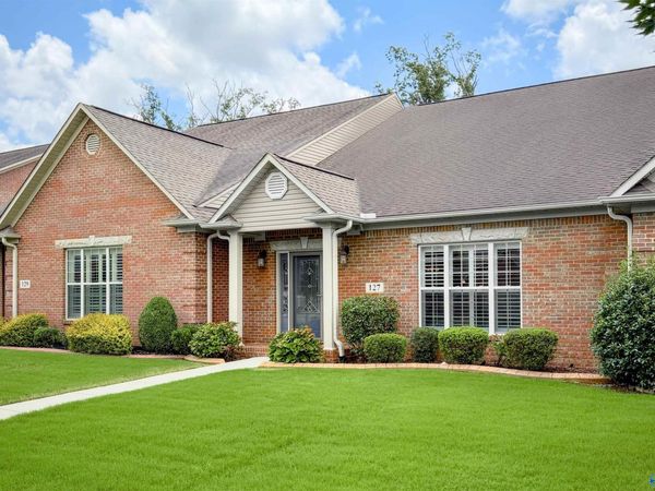 127 Jackson Way, Decatur, AL 35603