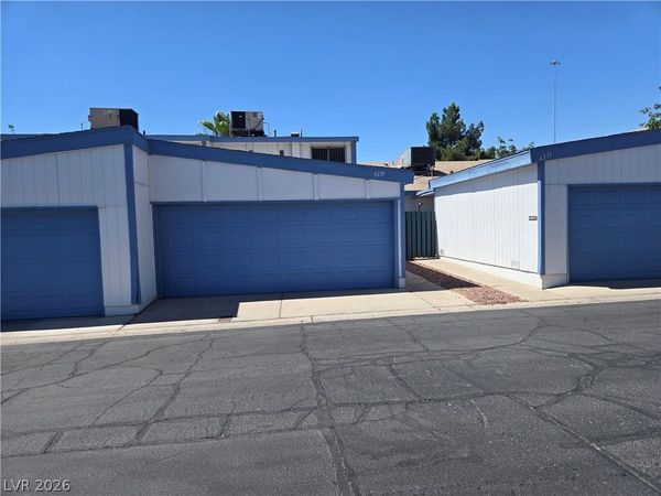 Las Vegas, NV 89121