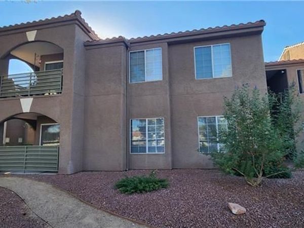 2121 BLUE BREEZE Drive , Unit 101, Las Vegas, NV 89128