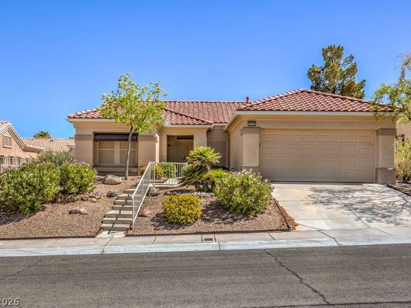 10701 Sky Meadows Avenue , Las Vegas, NV 89134