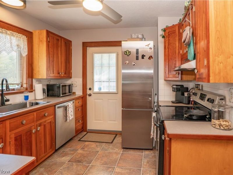 2116 Newton Street, Akron, OH 44305 Photo 10