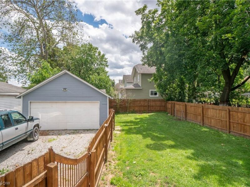 2116 Newton Street, Akron, OH 44305 Photo 30