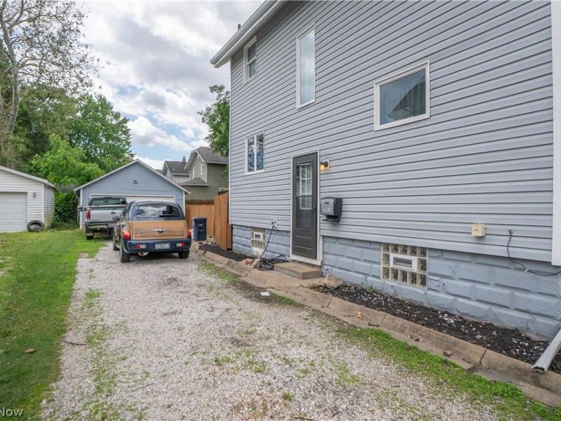 2116 Newton Street, Akron, OH 44305 Photo 31