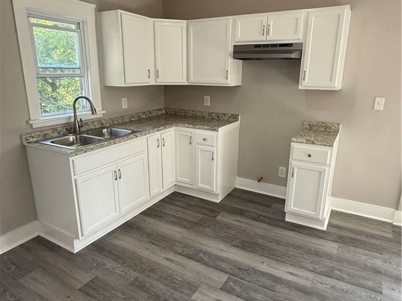 11824 Honeydale Avenue, Cleveland, OH 44120 Photo 14