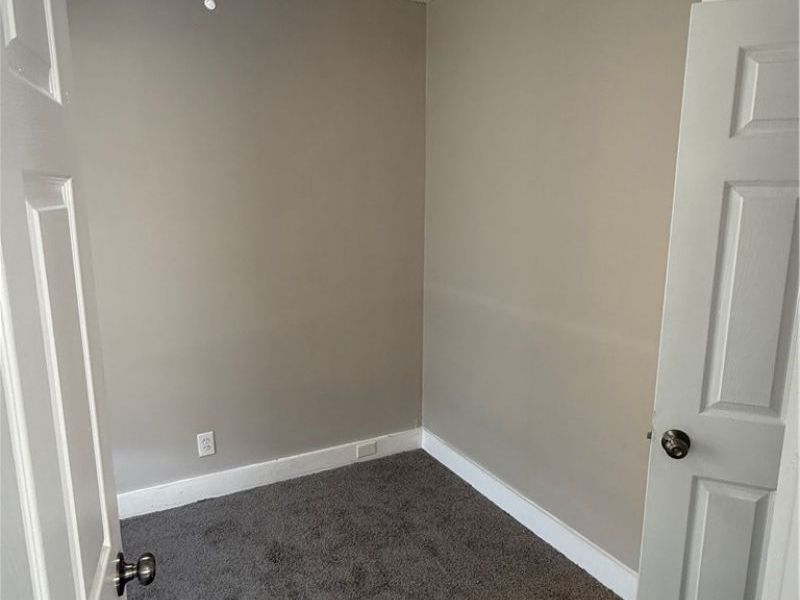 11824 Honeydale Avenue, Cleveland, OH 44120 Photo 15