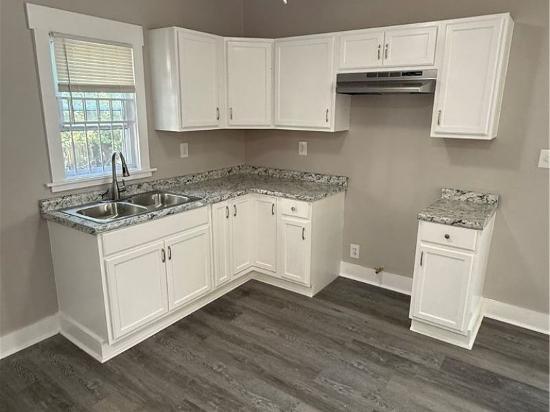 11824 Honeydale Avenue, Cleveland, OH 44120 Photo 25