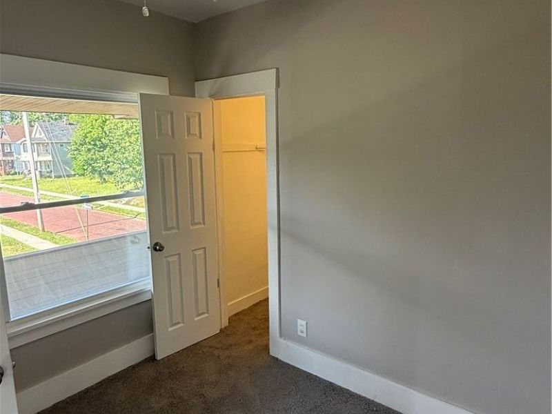 11824 Honeydale Avenue, Cleveland, OH 44120 Photo 30