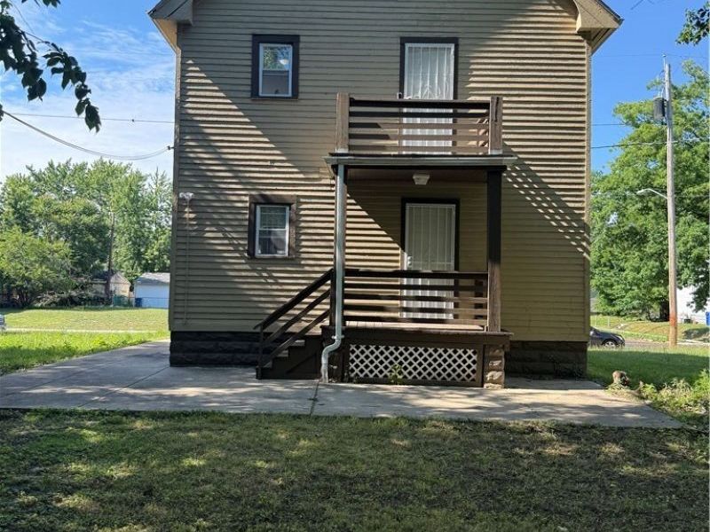 11824 Honeydale Avenue, Cleveland, OH 44120 Photo 47