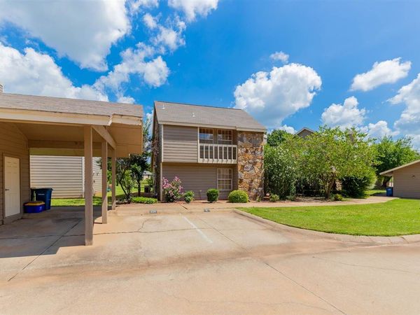 928 W Parkway Drive, Stillwater, OK 00000