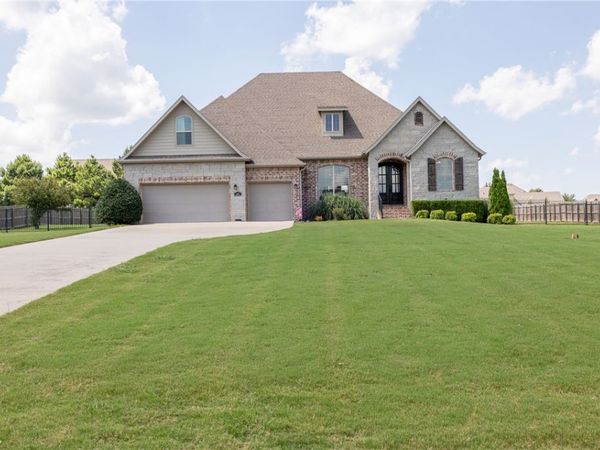 2452 Riverwater Lane , Fayetteville, AR 72703