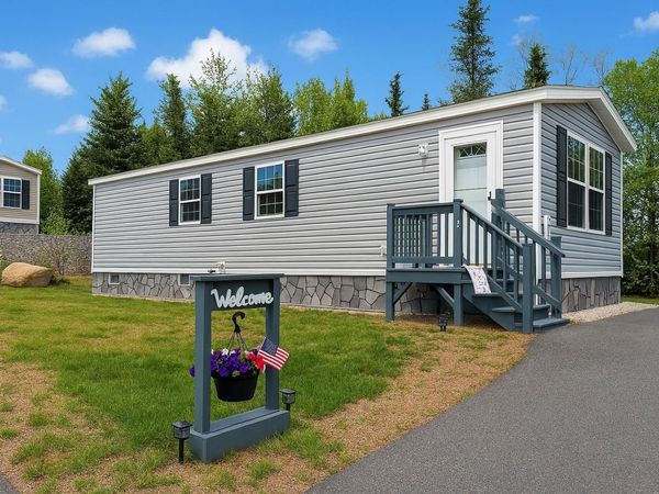 12 Victoria Lane, Berlin, NH 03570
