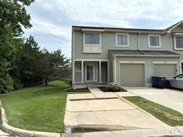 671 Liberty Pointe Drive, Ann Arbor, MI 48103