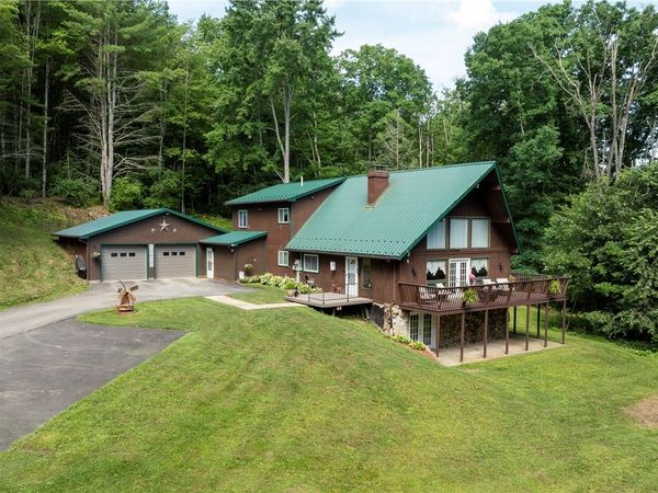 57 Barr Lane, Painted Post, NY 14870