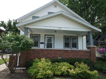 1211 18TH Street Rockford, IL 61104