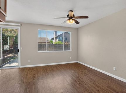 8874 Mandalay Way, Elk Grove, CA 95624 Photo