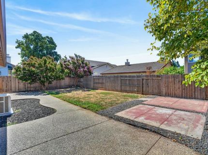 8874 Mandalay Way, Elk Grove, CA 95624 Photo