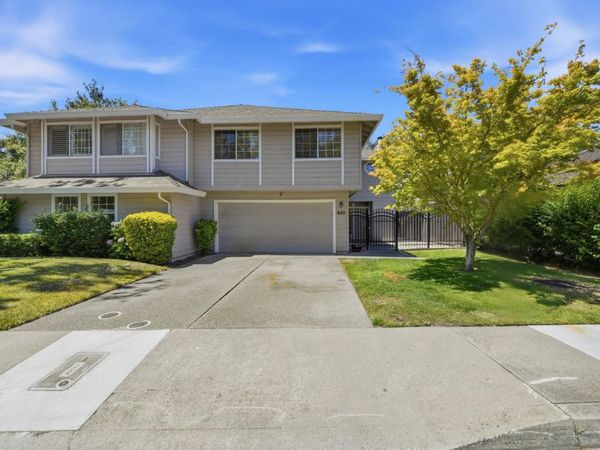 632 Florin Rd, Sacramento, CA 95831