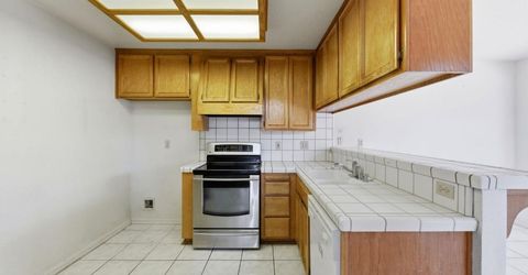 632 Florin Rd, Sacramento, CA 95831 Photo
