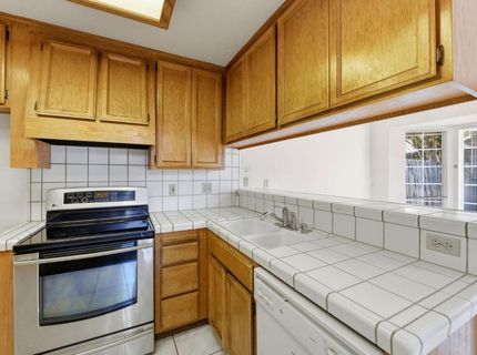 632 Florin Rd, Sacramento, CA 95831 Photo