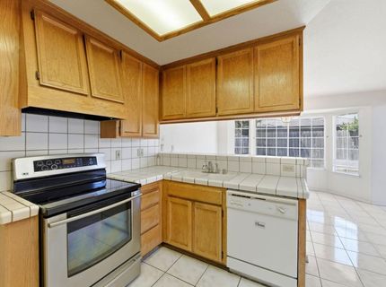 632 Florin Rd, Sacramento, CA 95831 Photo