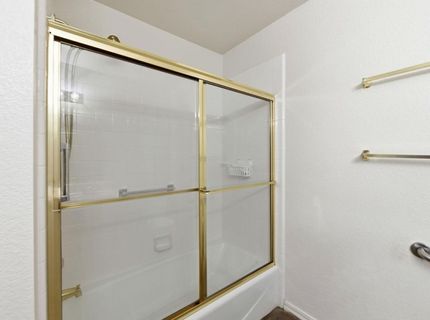 632 Florin Rd, Sacramento, CA 95831 Photo