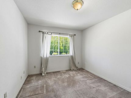 632 Florin Rd, Sacramento, CA 95831 Photo
