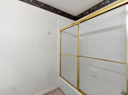 632 Florin Rd, Sacramento, CA 95831 Photo