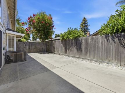 632 Florin Rd, Sacramento, CA 95831 Photo