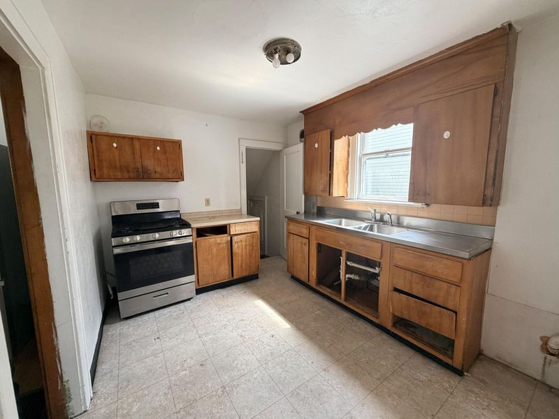 1231 E 20th Avenue , Columbus, OH 43211 Photo 7