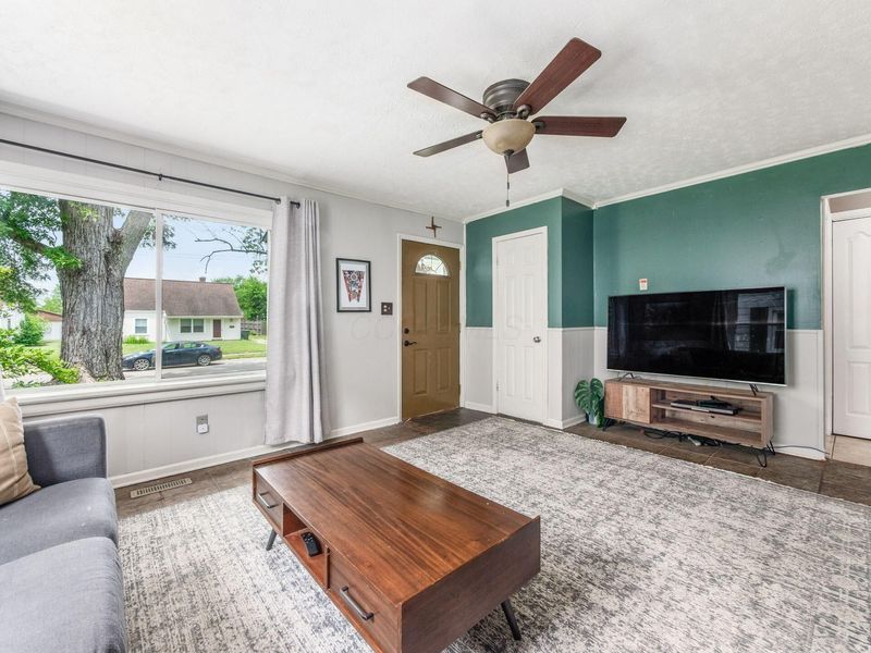 3774 Eisenhower Road, Columbus, OH 43224 Photo 6