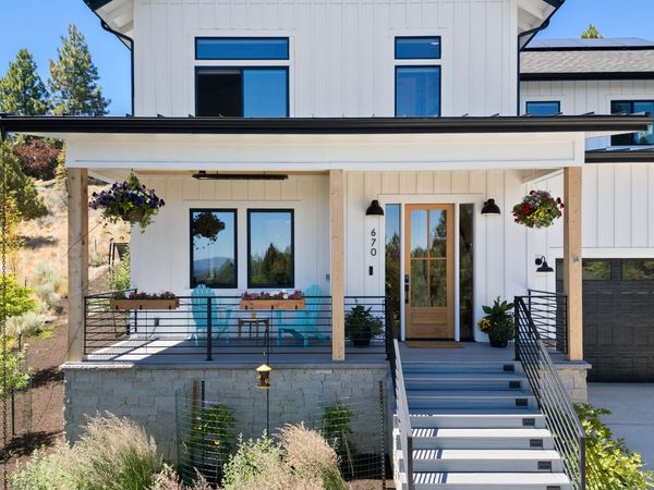 670 NW Powell Butte Loop, Bend, OR 97703