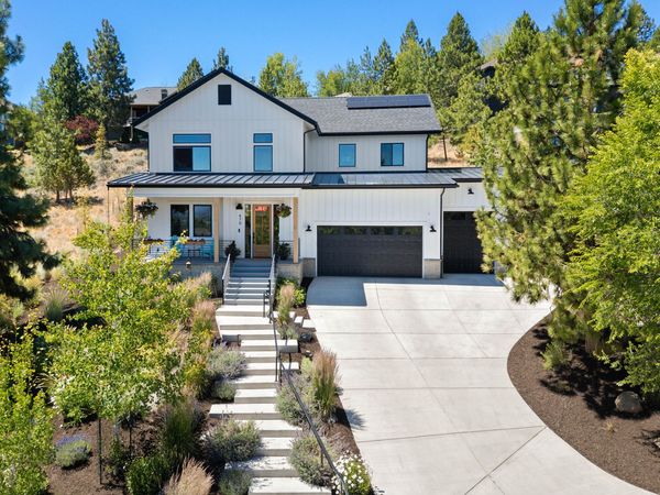 670 NW Powell Butte Loop, Bend, OR 97703