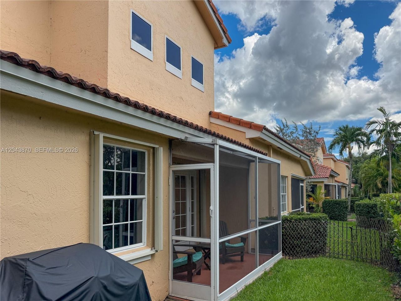 11415 Lakeview Dr, Unit 2-D, Coral Springs, FL 33071 Photo