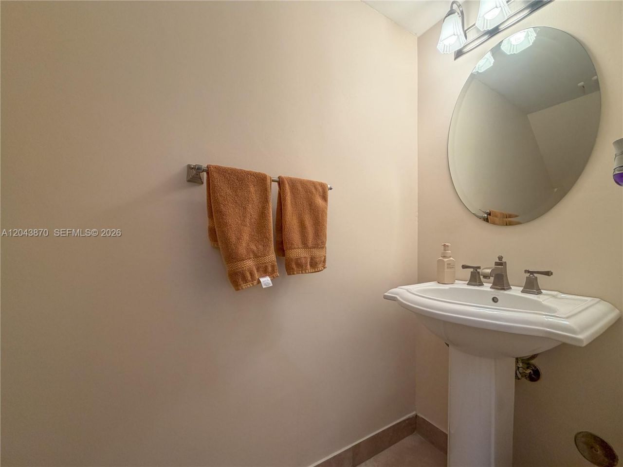 11415 Lakeview Dr, Unit 2-D, Coral Springs, FL 33071 Photo