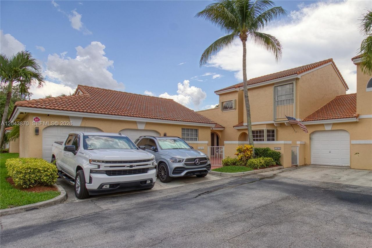 11415 Lakeview Dr, Unit 2-D, Coral Springs, FL 33071 Photo