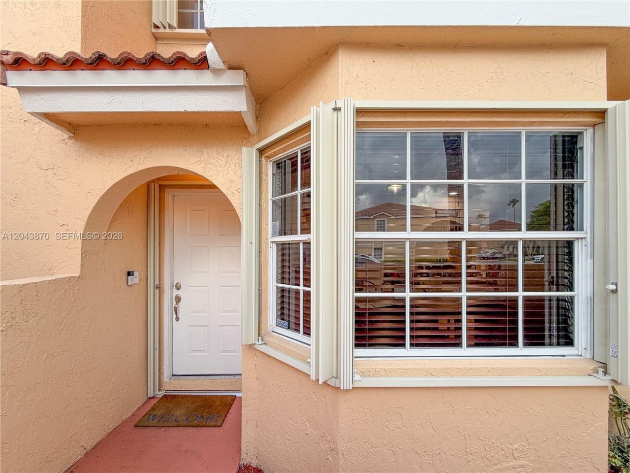 11415 Lakeview Dr, Unit 2-D, Coral Springs, FL 33071 Photo