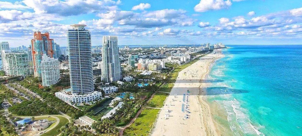 1420 Pennsylvania Ave , Unit 210, Miami Beach, FL 33139 Photo