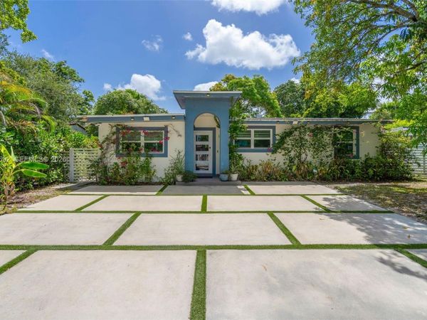 12685 NW Miami Ct, North Miami, FL 33168