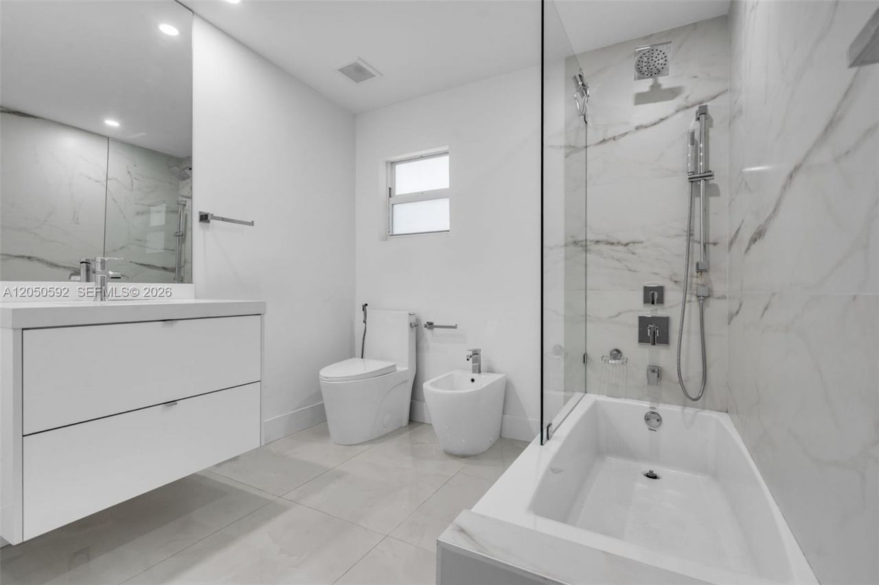12685 NW Miami Ct, North Miami, FL 33168 Photo