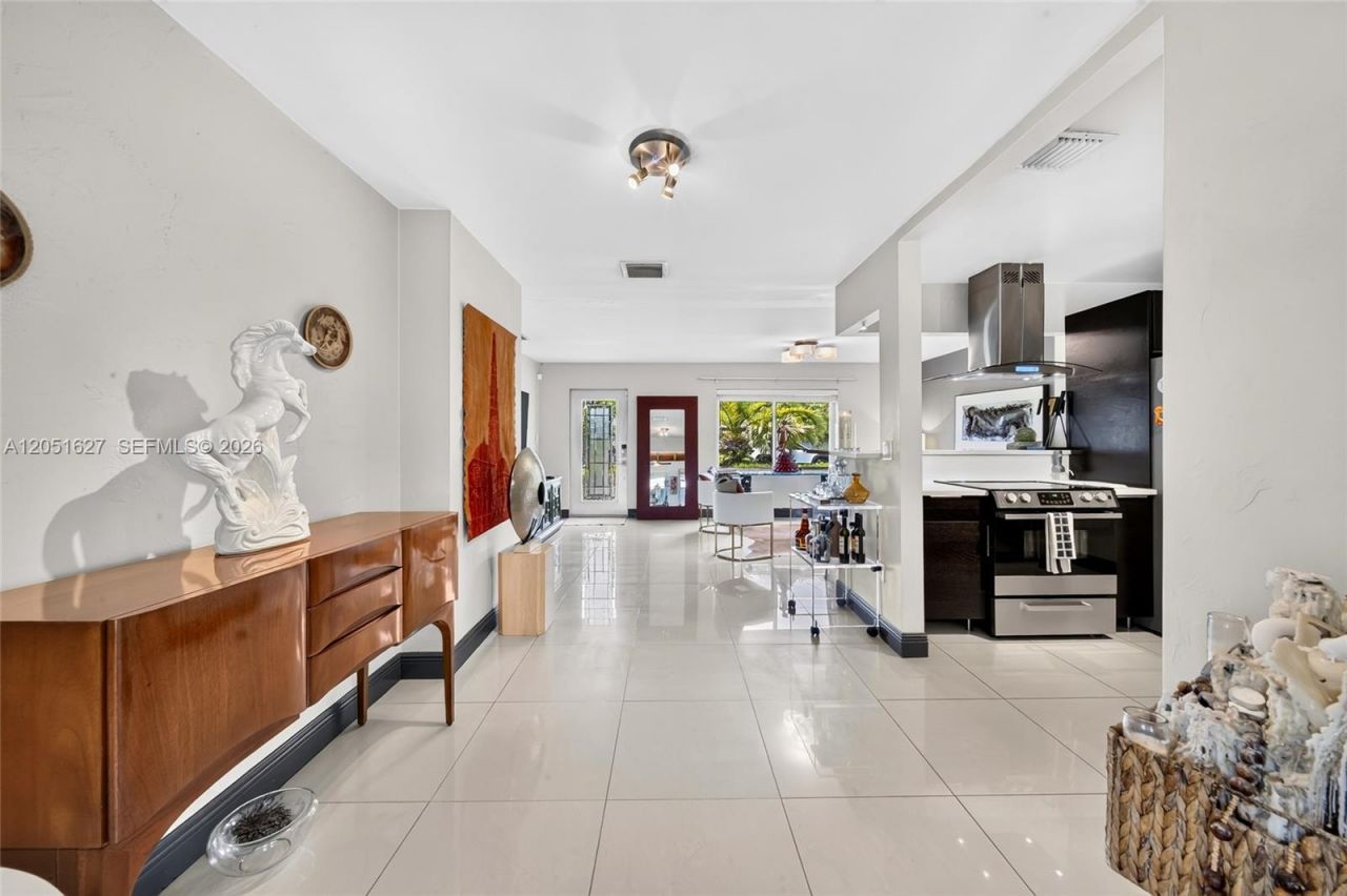 467 NE 129th St , North Miami, FL 33161 Photo
