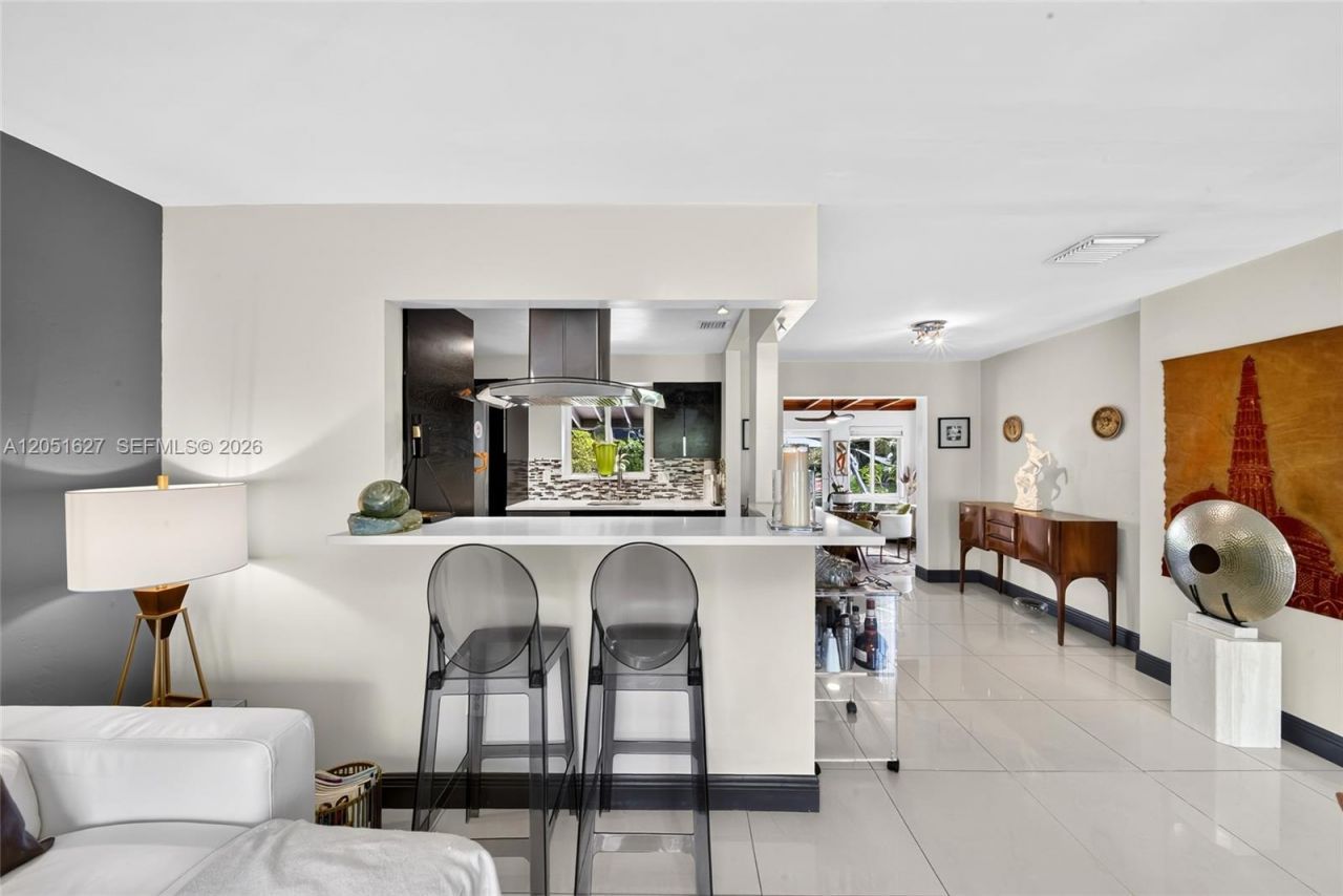 467 NE 129th St , North Miami, FL 33161 Photo