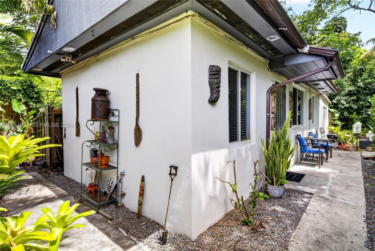 467 NE 129th St , North Miami, FL 33161 Photo