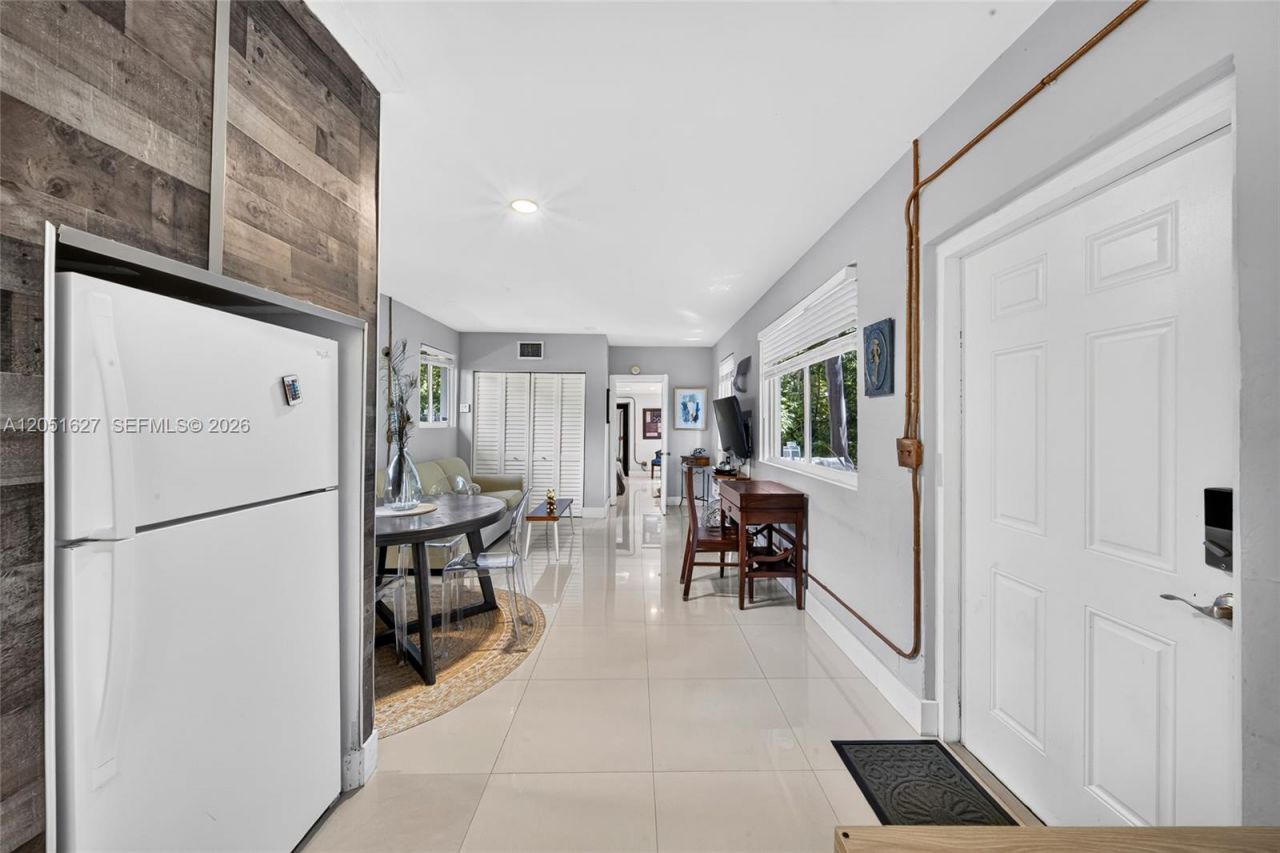 467 NE 129th St , North Miami, FL 33161 Photo