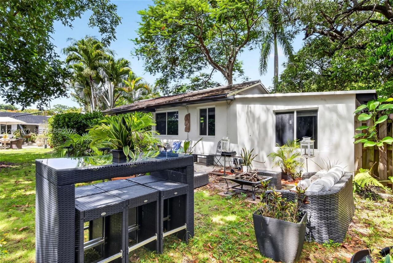 467 NE 129th St , North Miami, FL 33161 Photo